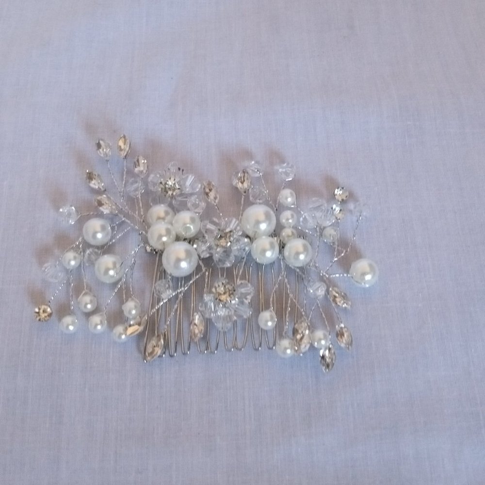 Handmade Pearl Hair Decoration